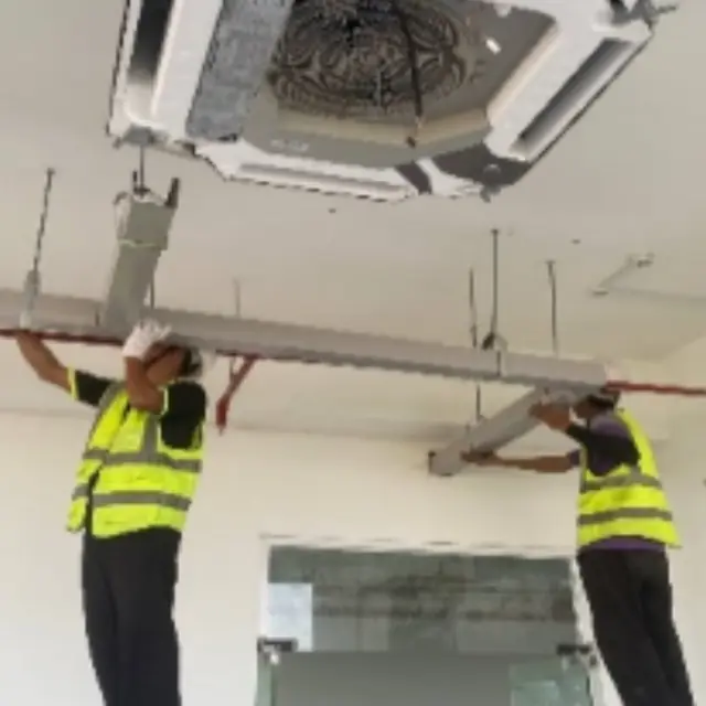 Fitting a ceiling cassette
